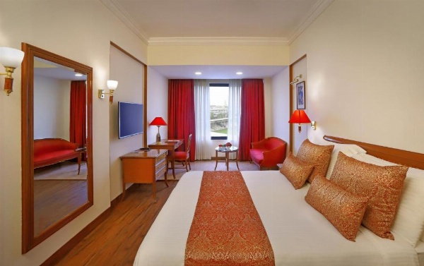 The Ambassador, Marine Drive, Mumbai image 13
